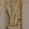Foto: Statua del Chiostro dei Benefattori  - I Chiostri  (Cassino) - 21